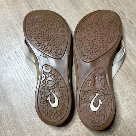 OluKai Kaekae Women's Thong Sandals Beige Ivory Leather Flip-Flop Sz 10 EU 40 - Picture 5 of 6